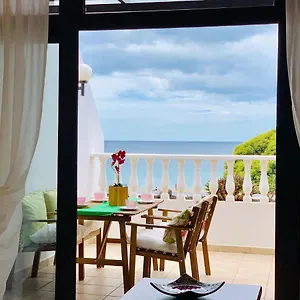 https://casahost-casa-elu-lanzarote.in-canary-islands.com